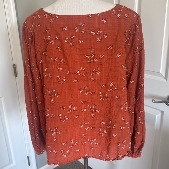 Ana pull over blouse - Picture 2 of 4